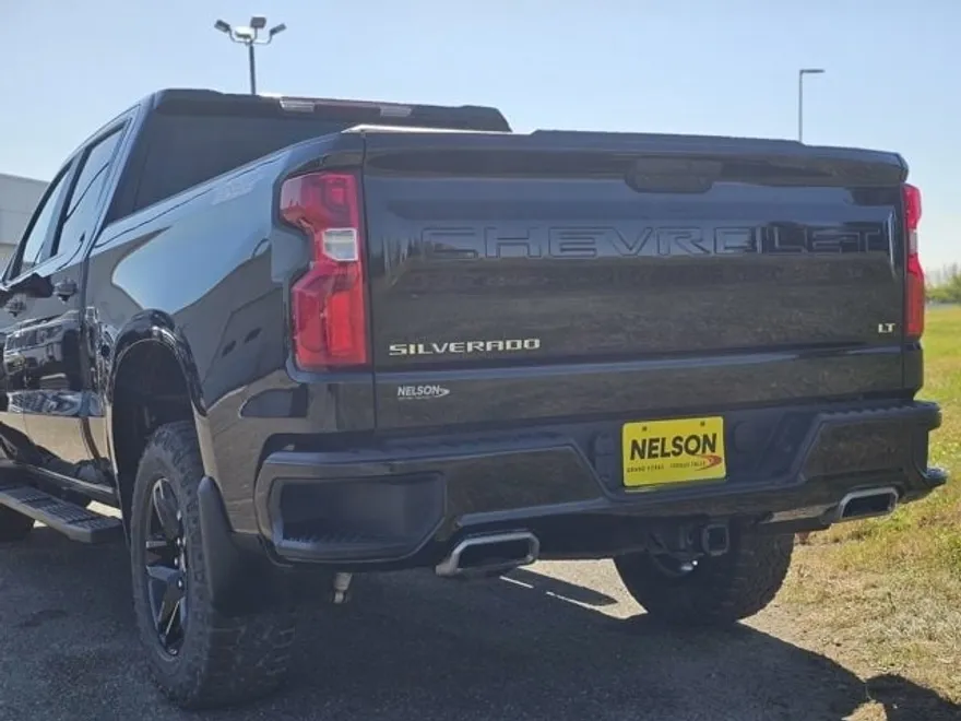 2022 Chevrolet Silverado 1500 LT Trail Boss photo 1