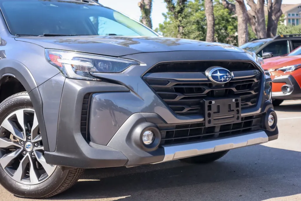 2023 Subaru Outback Limited photo 1