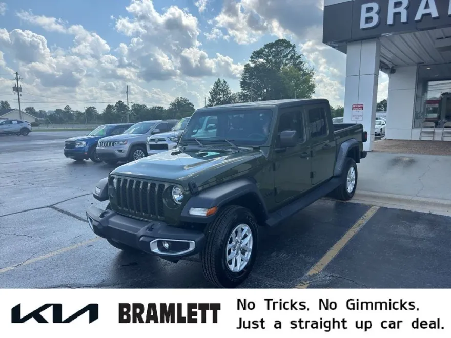 2023 Jeep Gladiator Sport S photo 1