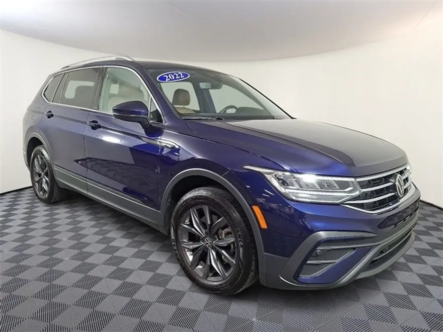 2022 Volkswagen Tiguan SE photo 1