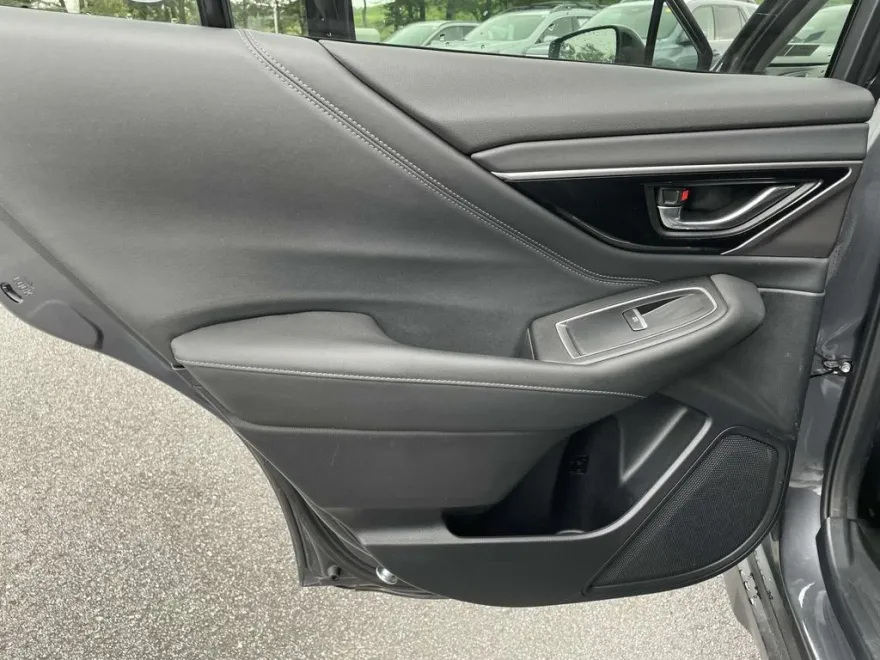 2024 Subaru Outback Touring XT photo 1