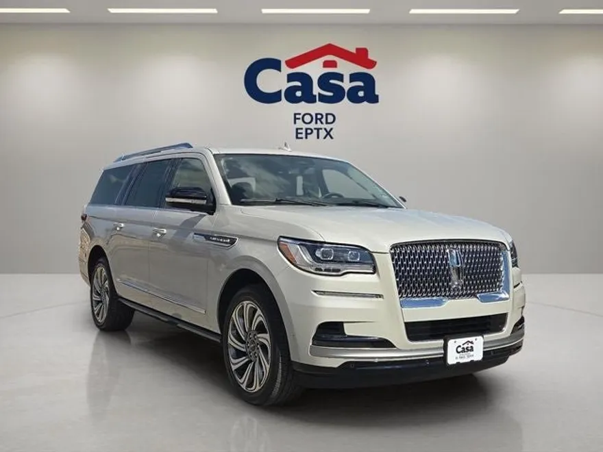 2024 Lincoln Navigator L Reserve photo 1