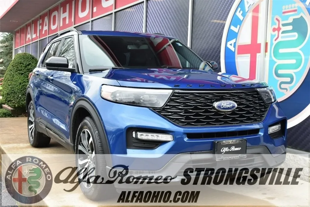 2022 Ford Explorer ST-Line photo 1
