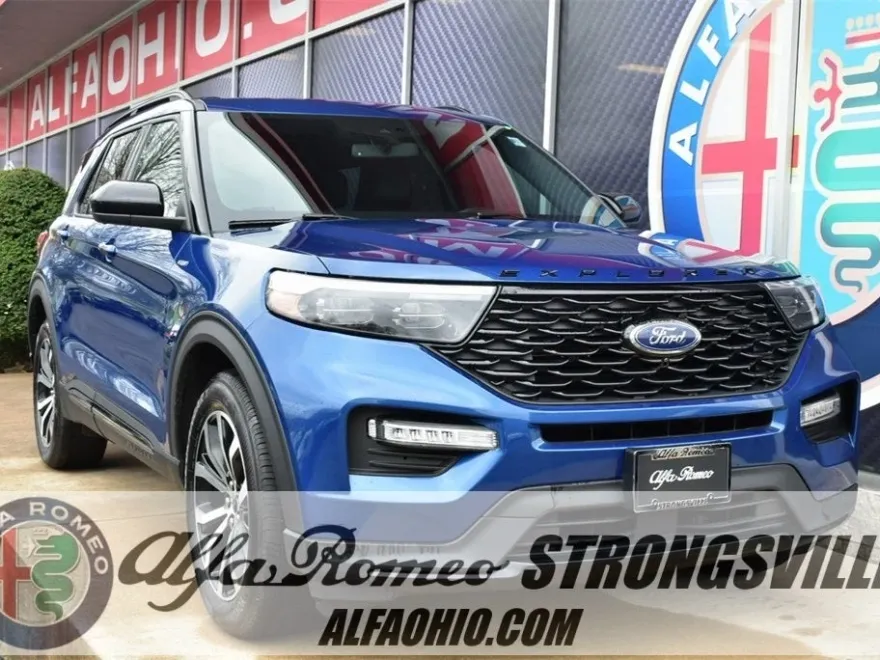 2022 Ford Explorer ST-Line photo 1