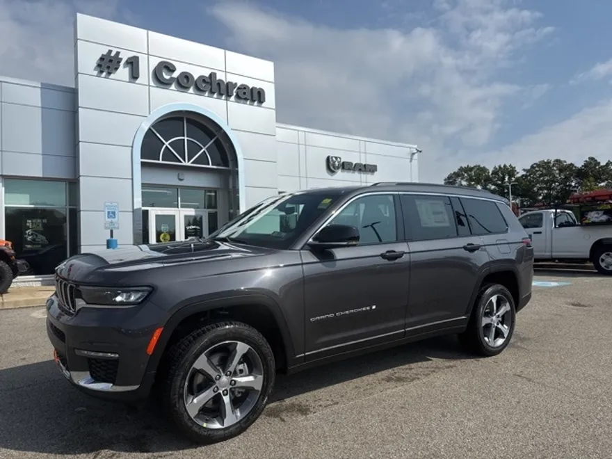 2025 Jeep Grand Cherokee Limited photo 1