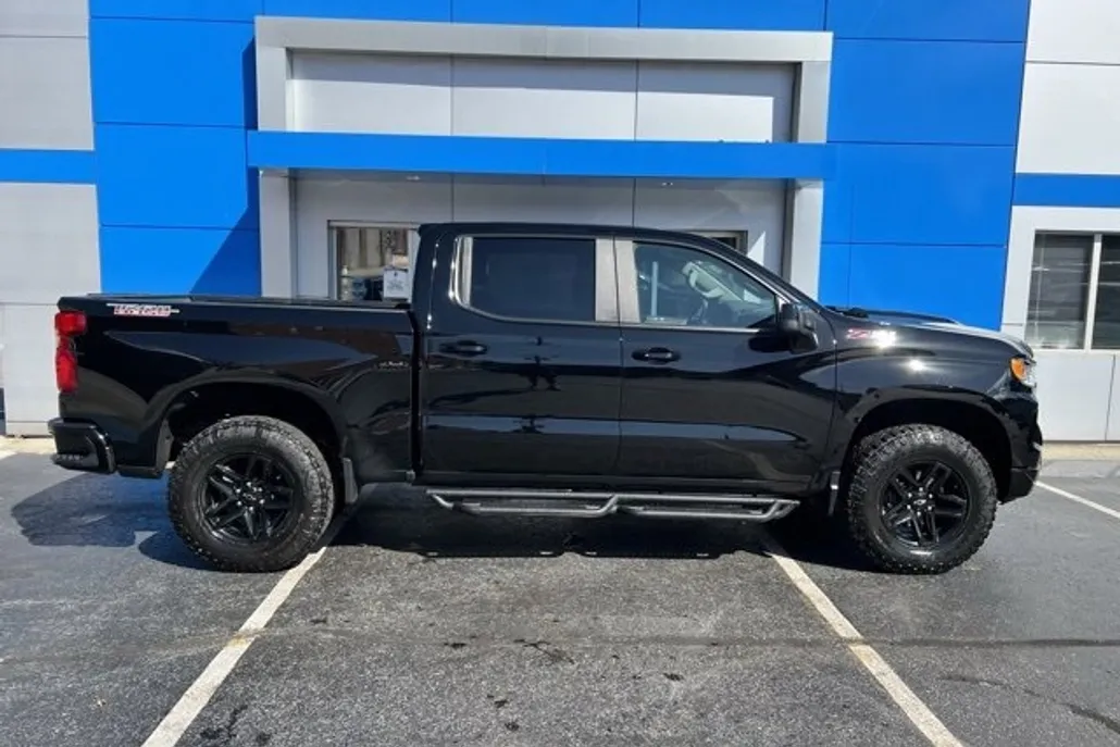 2022 Chevrolet Silverado 1500 LT Trail Boss photo 1