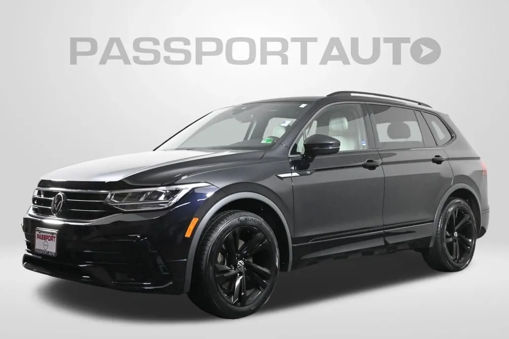 2023 Volkswagen Tiguan SE R-Line Black photo 1