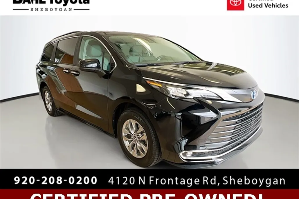 2024 Toyota Sienna XLE photo 1