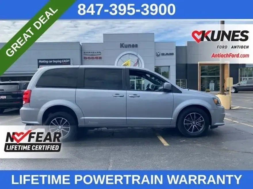 2019 Dodge Grand Caravan GT photo 1