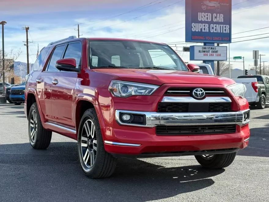 2022 Toyota 4Runner Limited photo 1