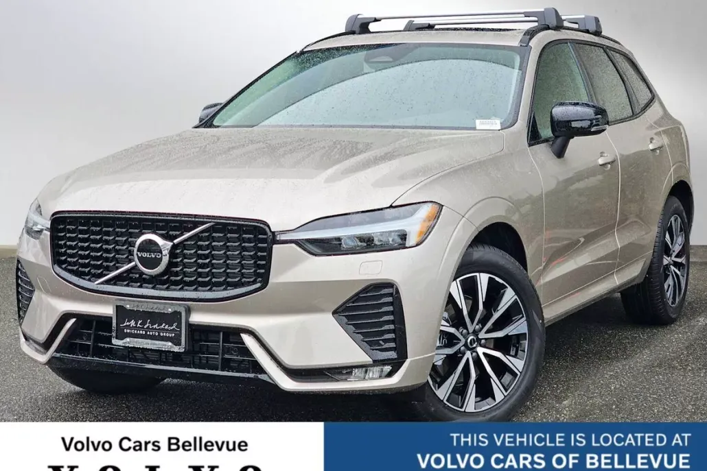 2025 Volvo XC60 B5 Core photo 1