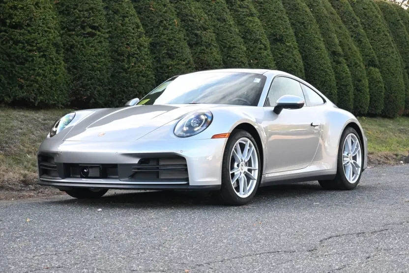 2025 Porsche 911 photo 1