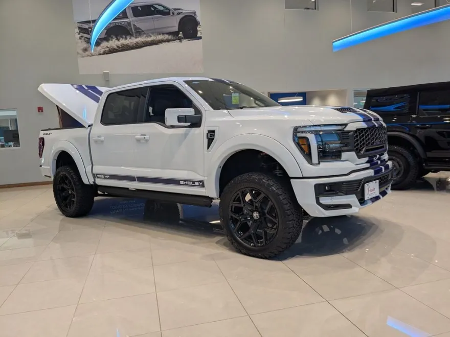 2025 Ford F-150 Lariat photo 1