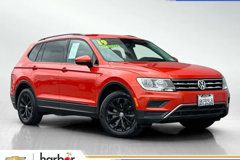 2019 Volkswagen Tiguan S photo 1