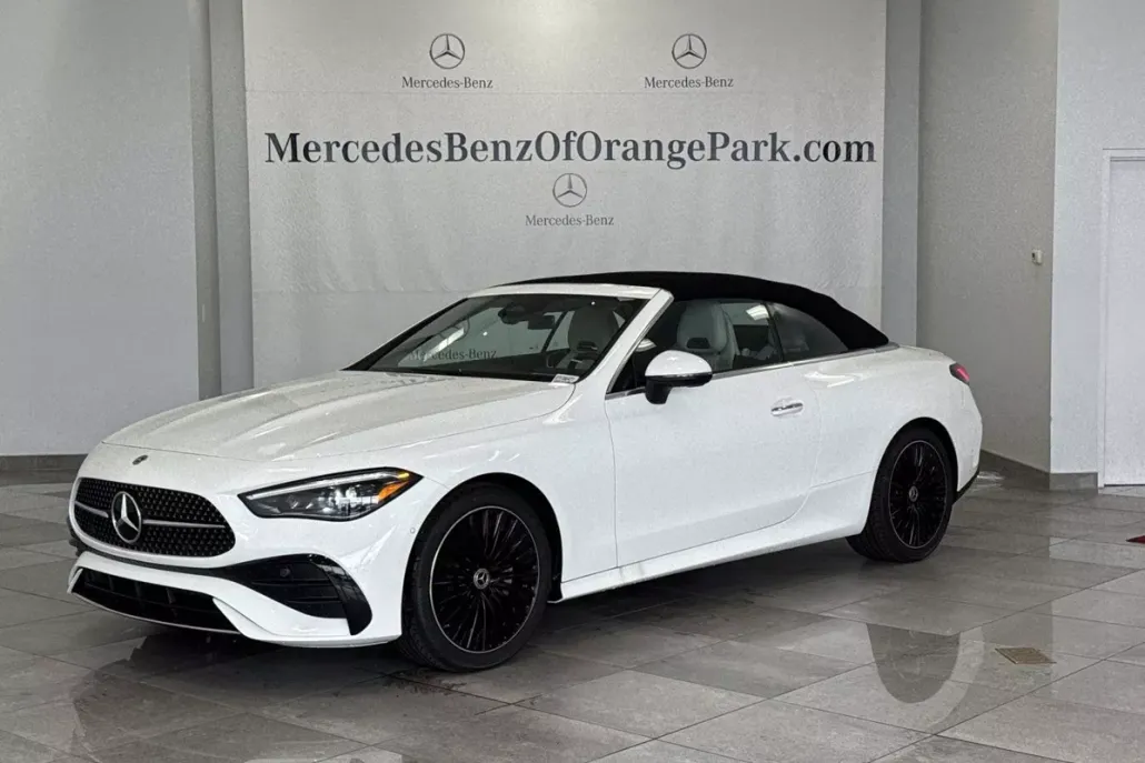 2026 Mercedes Benz CLE 300 4MATIC photo 1