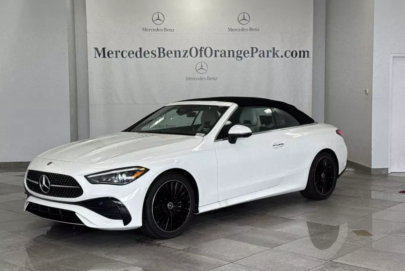 2026 Mercedes Benz CLE 300 4MATIC photo 1
