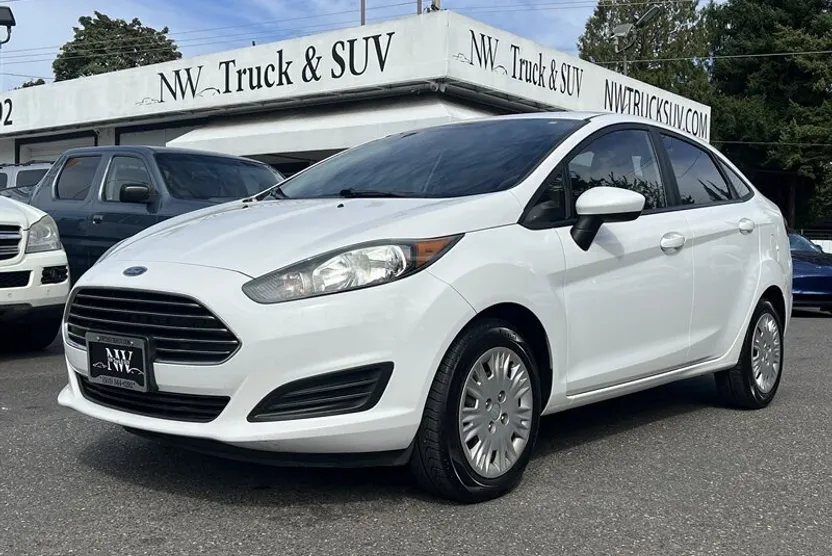 2019 Ford Fiesta S photo 1