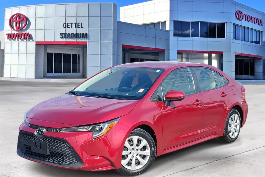 2022 Toyota Corolla LE photo 1