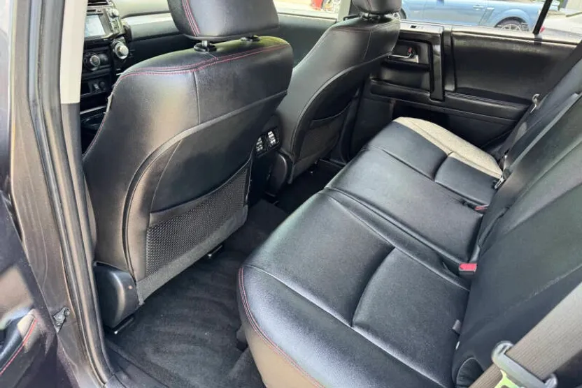2015 Toyota 4Runner Base photo 1