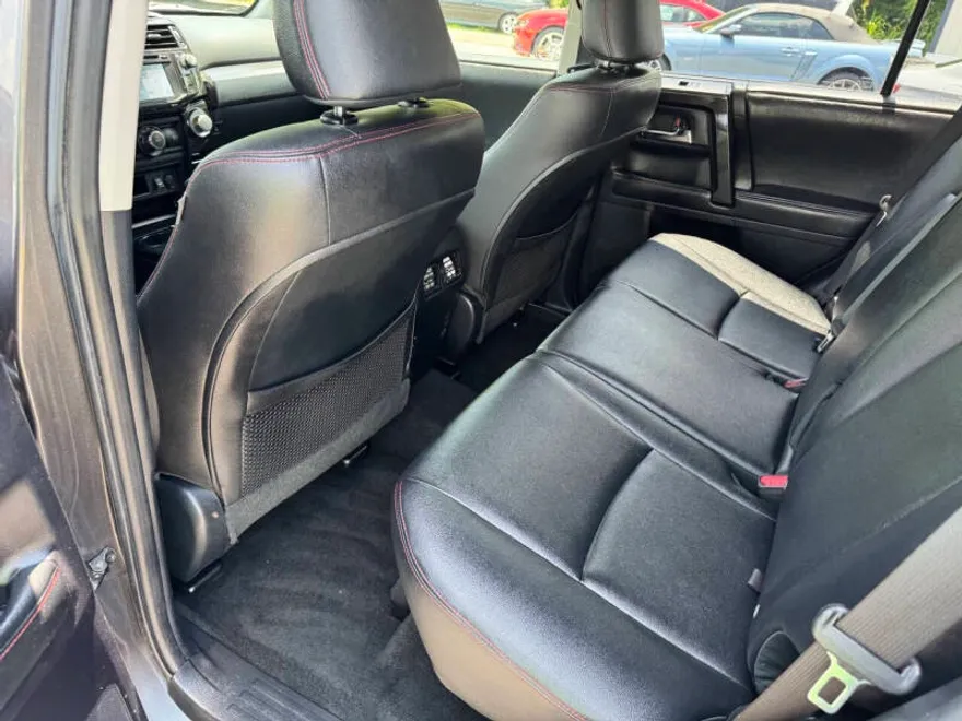 2015 Toyota 4Runner Base photo 1