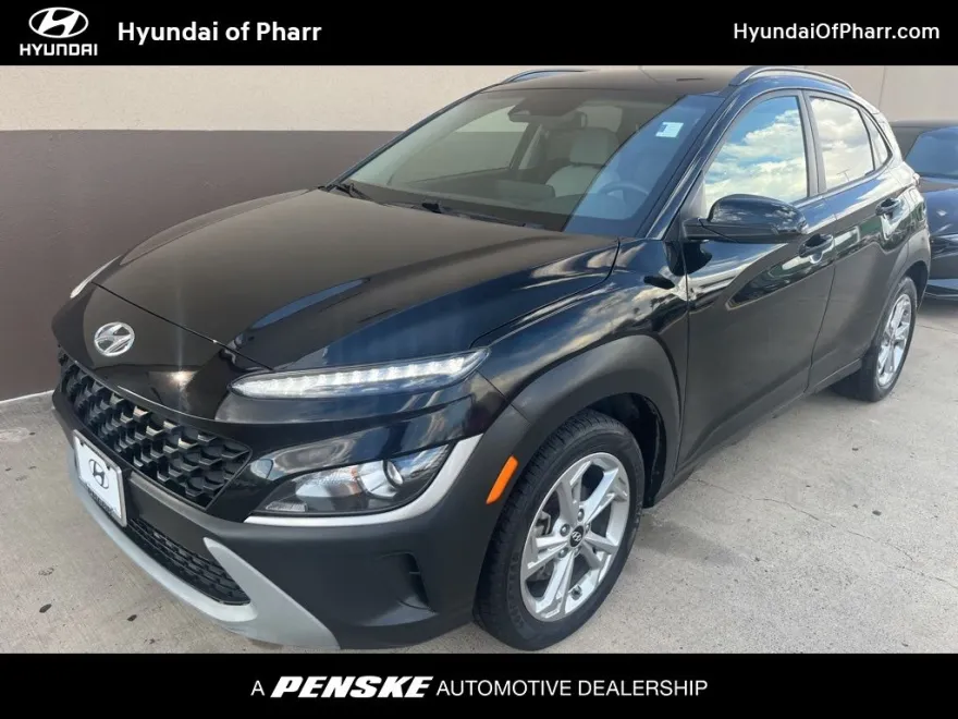 2023 Hyundai Kona SEL photo 1