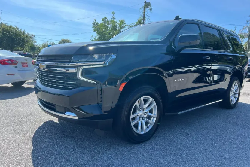 2024 Chevrolet Tahoe LT photo 1