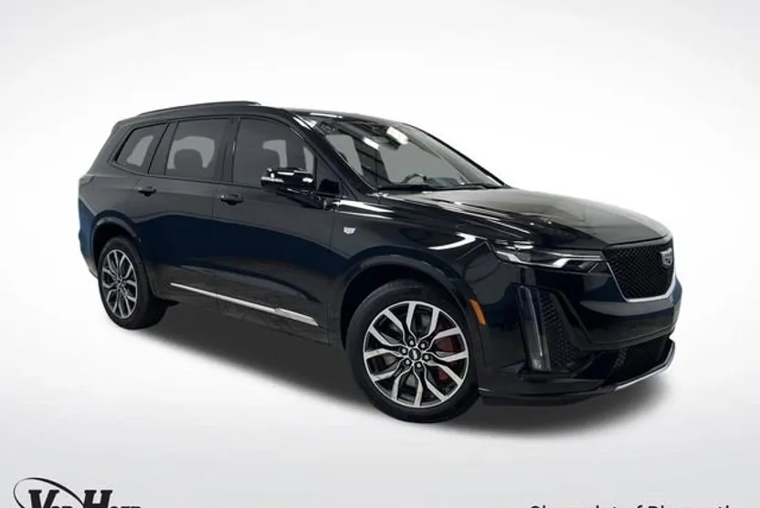 2024 Cadillac XT6 Sport photo 1