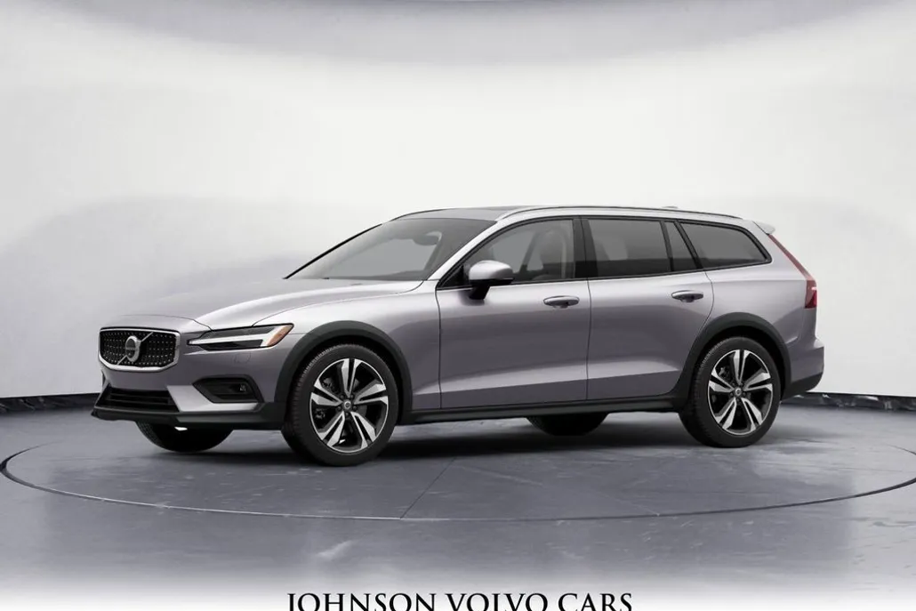 2026 Volvo V60 Cross Country B5 Plus photo 1