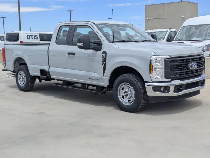 2025 Ford F-250 photo 1