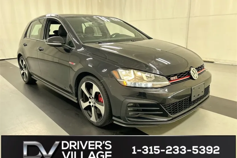 2019 Volkswagen Golf GTI S photo 1