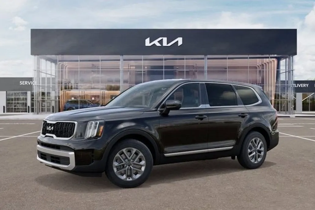 2025 Kia Telluride LX photo 1