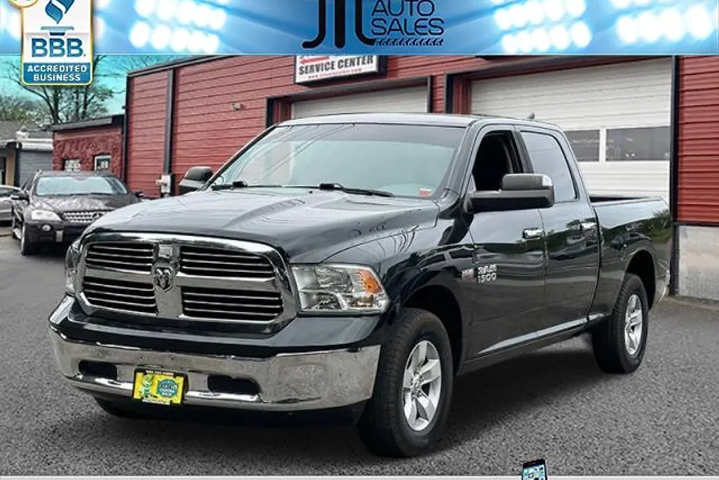 2016 Ram 1500 SLT photo 1