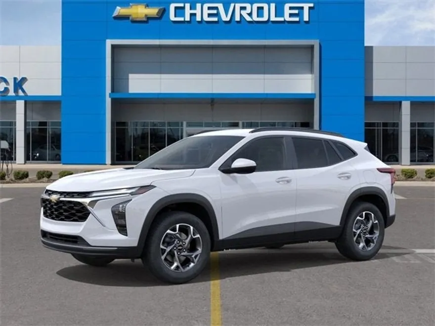 2025 Chevrolet Trax LT photo 1