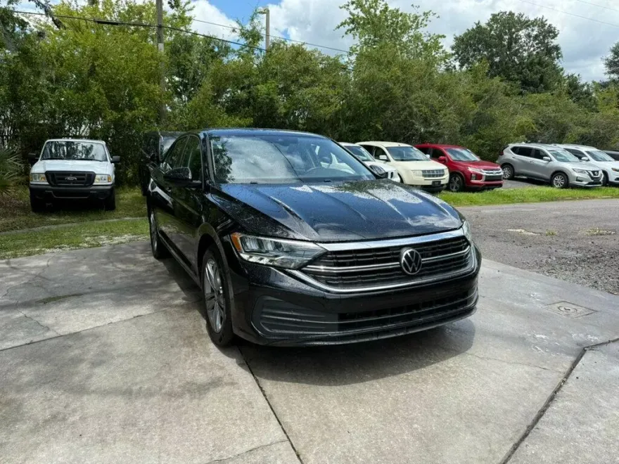 2022 Volkswagen Jetta SE photo 1