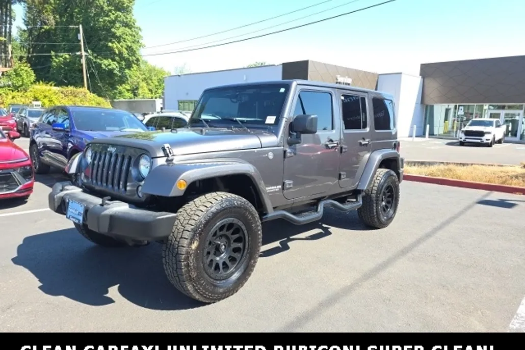 2016 Jeep Wrangler Unlimited Rubicon photo 1