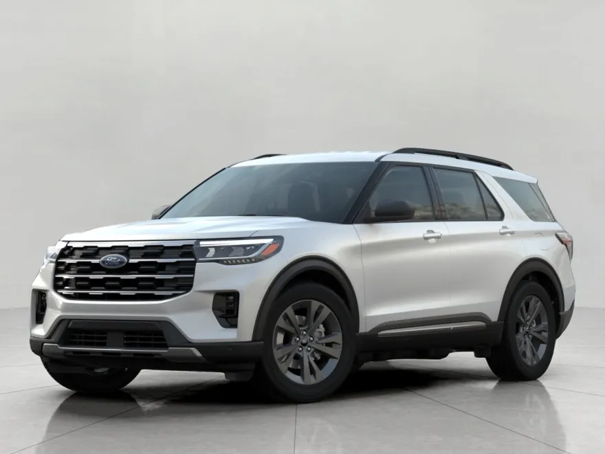 2025 Ford Explorer photo 1