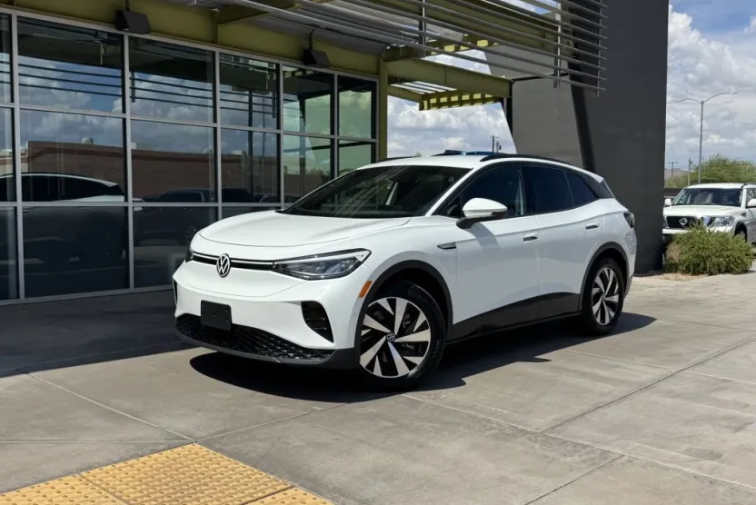 2023 Volkswagen ID.4 Pro photo 1