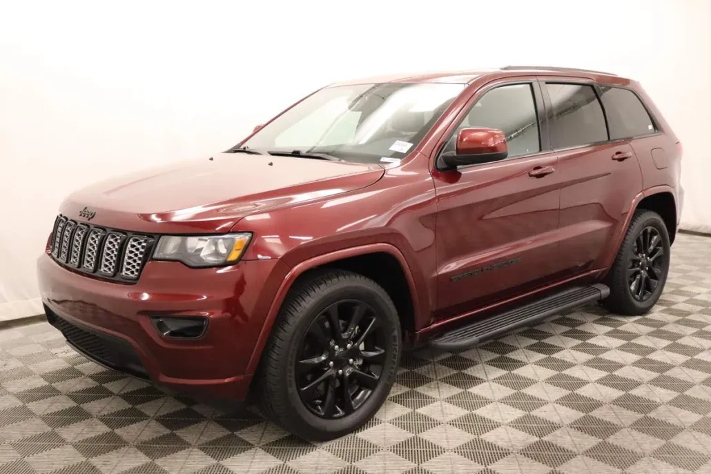2018 Jeep Grand Cherokee Altitude photo 1