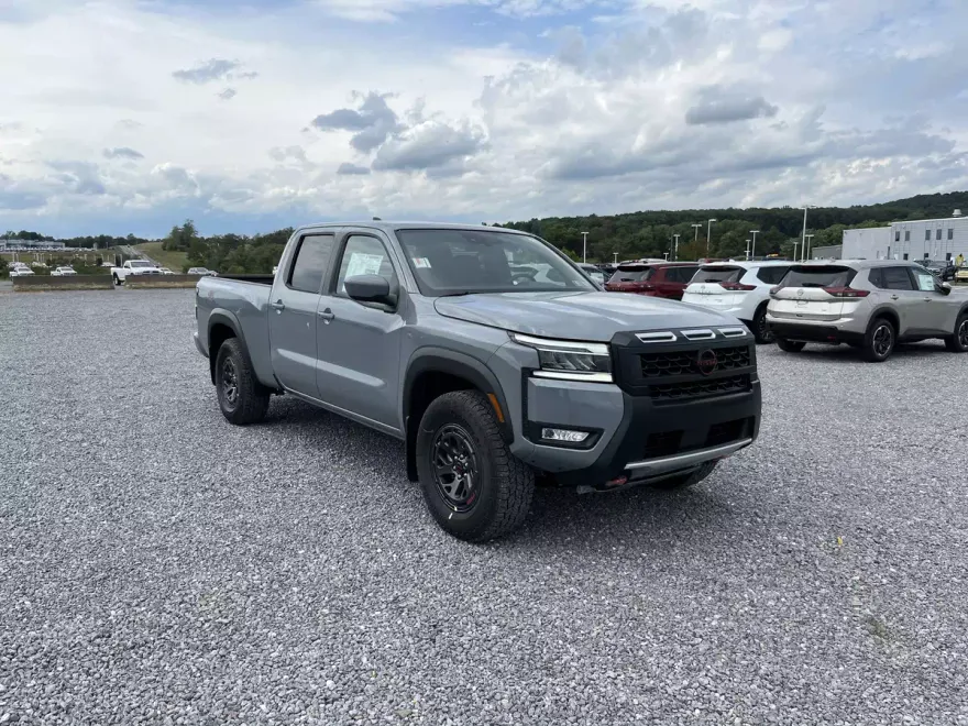2025 Nissan Frontier PRO-4X photo 1