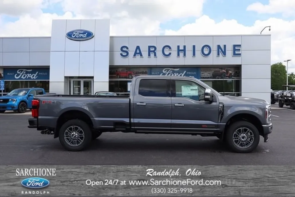 2025 Ford F-350 photo 1