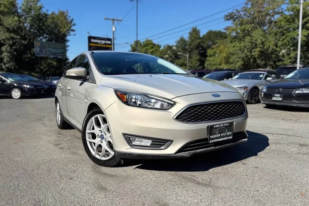2015 Ford Focus SE photo 1