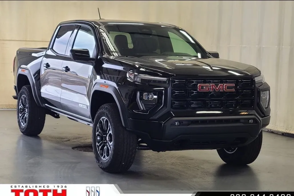 2025 Gmc Canyon Elevation photo 1