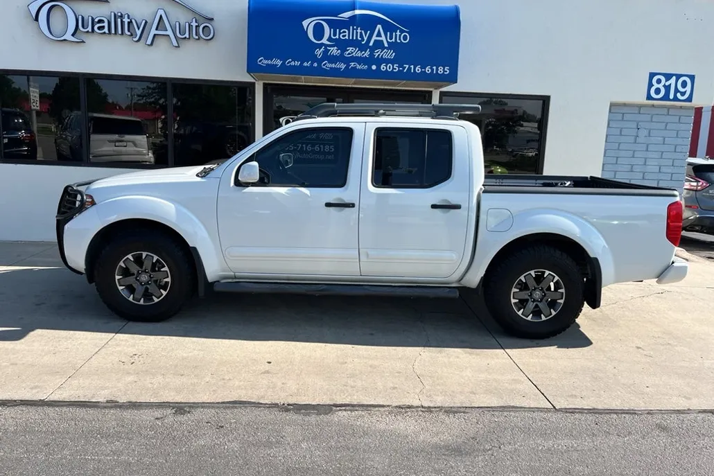 2020 Nissan Frontier PRO-4X photo 1