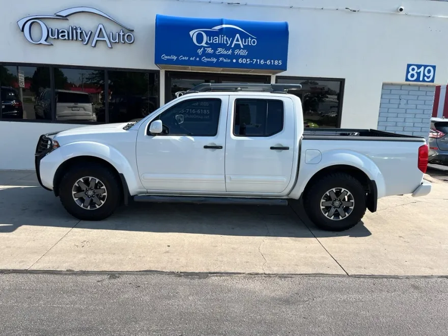 2020 Nissan Frontier PRO-4X photo 1