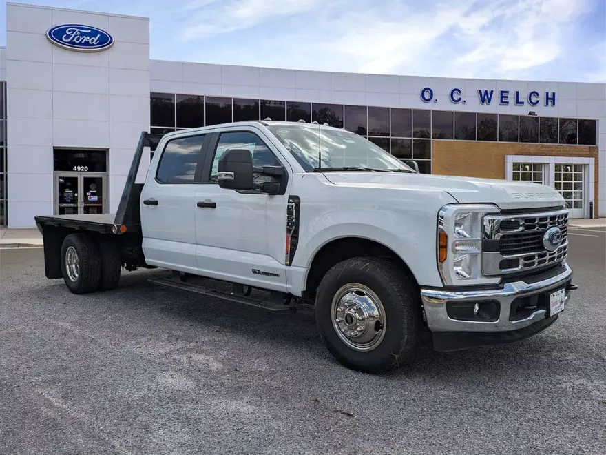 2024 Ford F-350 XL photo 1