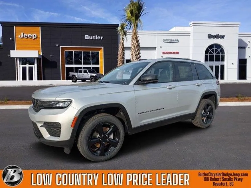 2025 Jeep Grand Cherokee Altitude photo 1