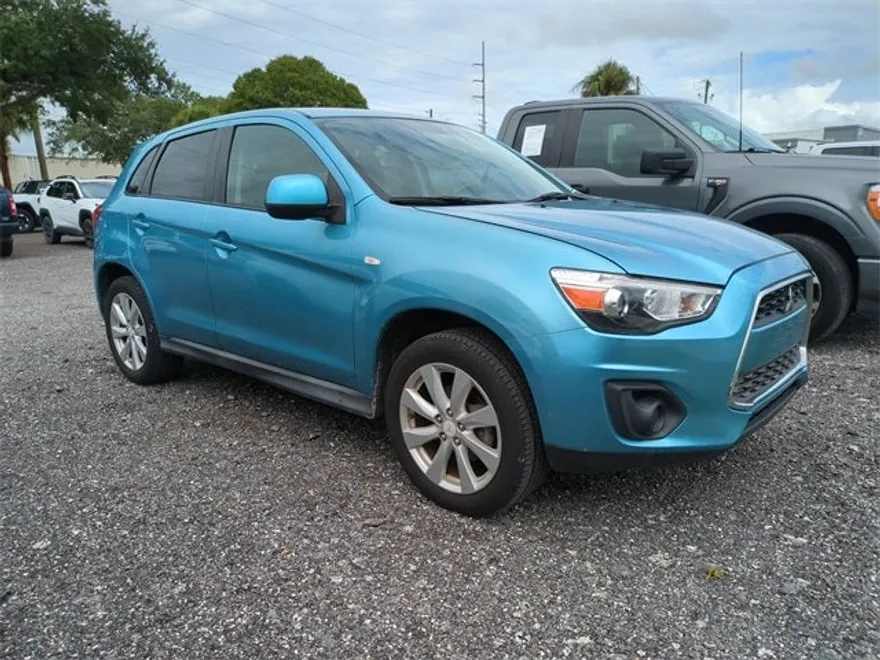 2014 Mitsubishi Outlander Sport ES photo 1