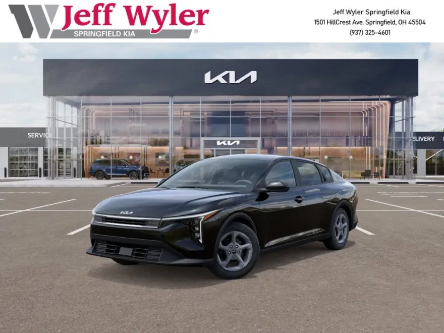2025 Kia K4 LXS photo 1