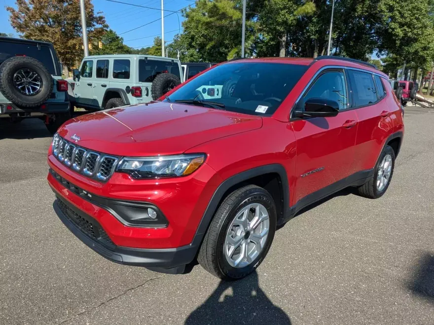 2025 Jeep Compass Latitude photo 1