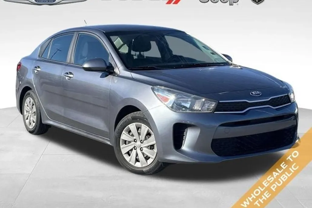 2020 Kia Rio S photo 1